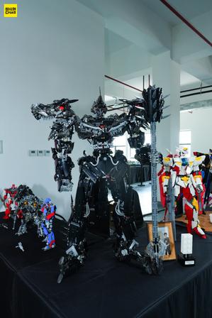 1.4米巨型积木机甲帝王泰坦