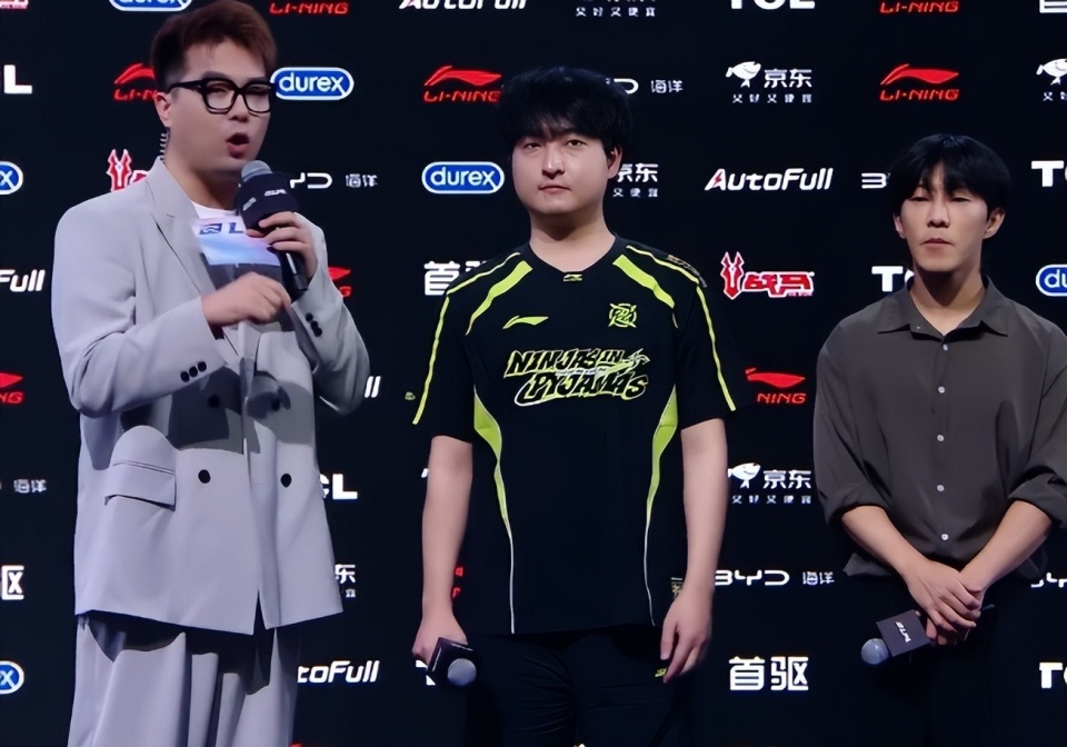 NIP vs IG比赛画面