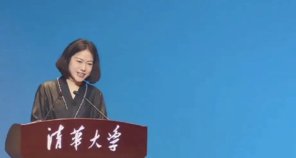 翁帆近照